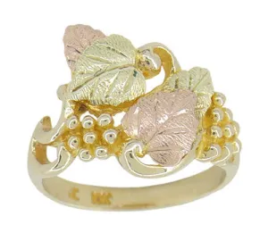 Black Hills Gold Leaves Ring in 10 Karat Green Pink and Yellow Gold