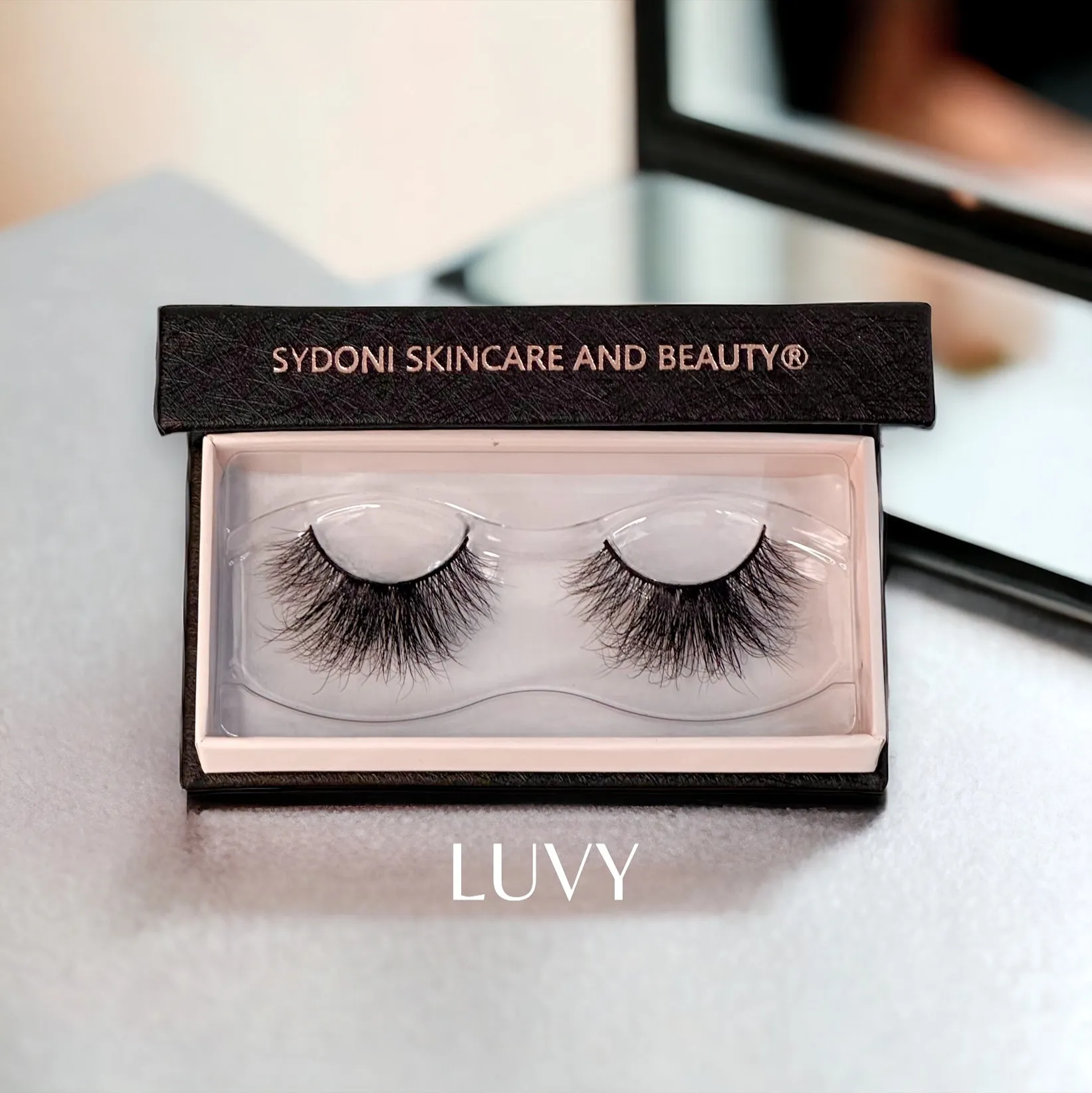 MINK LASHES with FELT TIP LASH GLUE AND EYELINER IN ONE